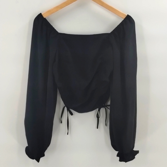 Black cropped blouse top long puff sleeve size medium smocked back unbranded - Picture 1 of 7